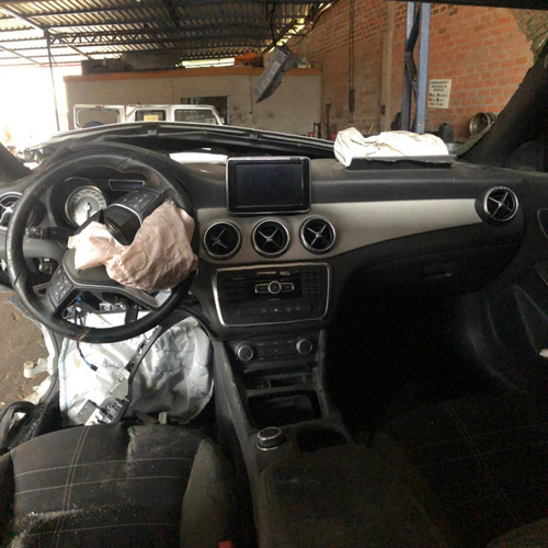 Imagem 5 de 8 de Sucata Mercedes Benz Cla200 2013/2014 156cvs