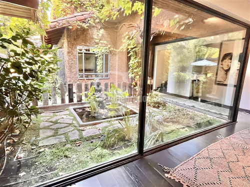 Casa En Venta De 5 Dorm. En Lo Barnechea