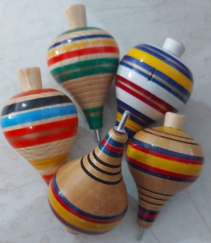 200 Trompos Madera Con Cuerda Juguete Marca Erilio Artesanal
