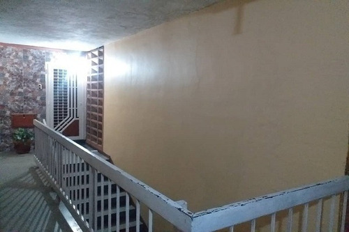Imagen 8 de 13 de Asein982 Vende Cómodo Apartamento En San Blas Ii Valencia