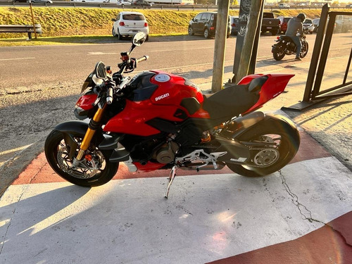 Imagen 8 de 25 de Ducati Streetfighter V4s Unica, Con Accesorios