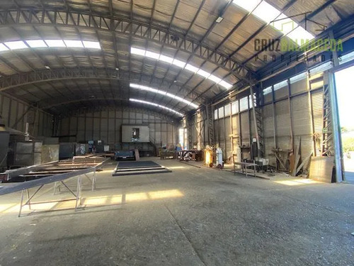 Oficinas Y Bodegas En Terreno Urbano, A Orilla De Ruta 5 Sur