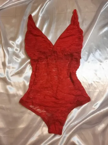 Body de encaje rojo hotsell