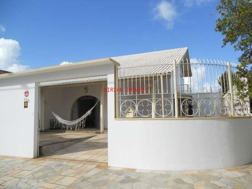 Imagem 1 de 12 de Casa Para Venda Com Piscina Em Bairro Nobre De Peruíbe Com 3 Dormitórios Sendo 2 Suítes, Sala De Estar Ampla Com Pé Direito Duplo, Sala De Jantar, Coz - Ca00473 - 2400629