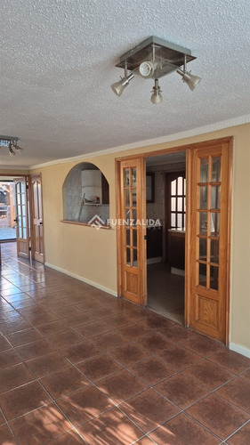 Casa En Arriendo De 4 Dorm. En Maipú