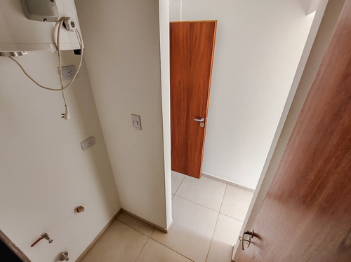 Imagen 10 de 17 de Departamentos 2 Ambientes En Planta Baja Con Patio, Escobar Centro.