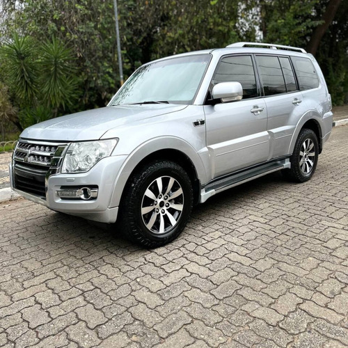 Mitsubishi Pajero Full 3.8 Hpe Aut. 5p