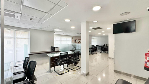 Local Comercial En Arriendo En Providencia
