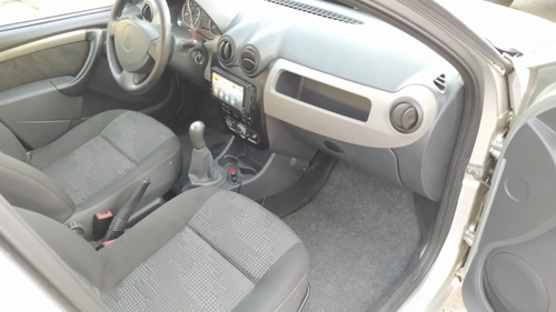 Renault Sandero 2009 1.0 16v Expression Hi-flex 5p