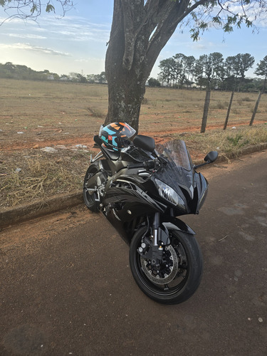 Moto Em Excelente Estado De Conservação, Pneus Novos,.