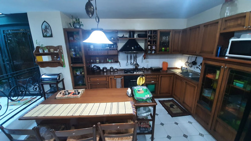 Se Vende Hermoso Th En La Urb Bello Campo Ve02-1391zn-yabi
