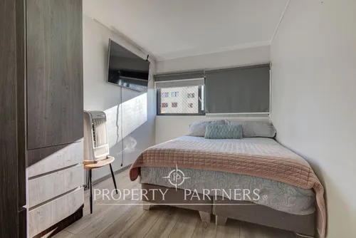 Duplex En Luis Thayer Ojeda, Metro Tobalaba, Provi...