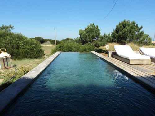 Casa En Alquiler Por Temporada De 3 Dormitorios En Arenas De José Ignacio (ref: Bpv-7068)