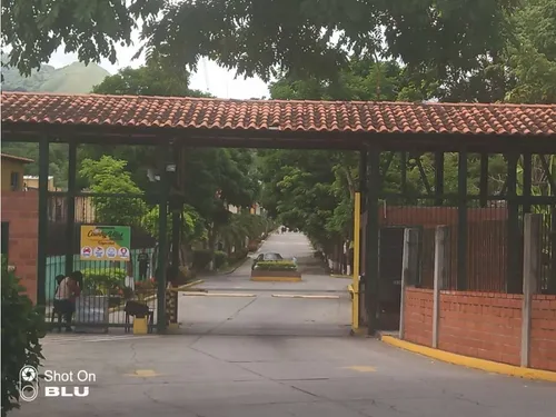 Urb. Country Villa - Guatire