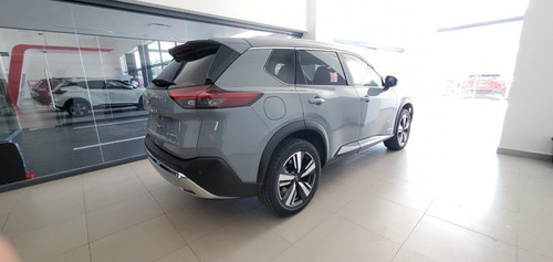 Nissan X-Trail e-POWER PLATINUM 2 ROW'25