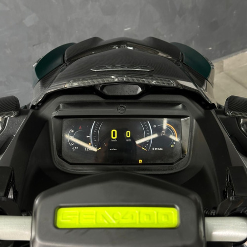 Jet Ski Seadoo Apex 300