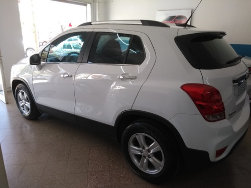 Imagen 3 de 5 de Chevrolet Tracker 2017