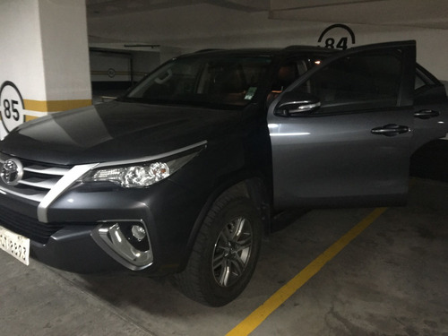 Toyota Fortuner 2017 Como Nueva 2.7 Gasolina Tm