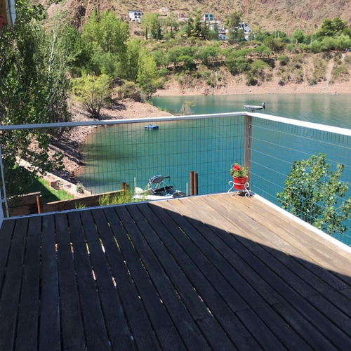 Imagen 25 de 30 de Casa En Los Reyunos (4 Personas). Ubicación Privilegiada. Vista Al Lago.