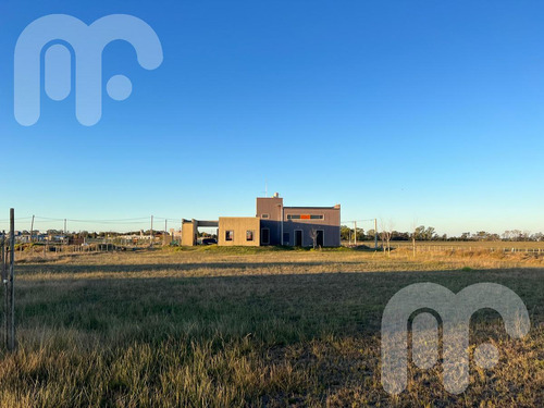 Casa En Venta En Barrio Las Luciérnagas Arana