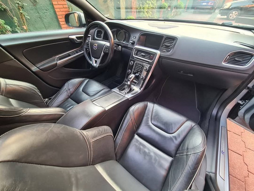 Volvo S60 3.0 R-desingn T6a L6//t Sec/pack At