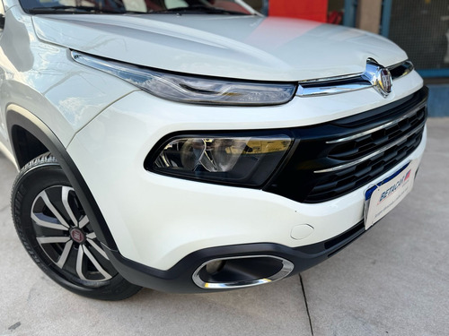 Fiat Toro 1.8 16v Freedom Flex 4x2 Aut. 4p