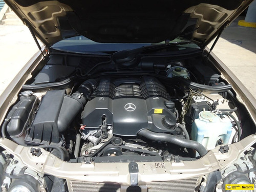 Mercedes Benz E-240 Elegance