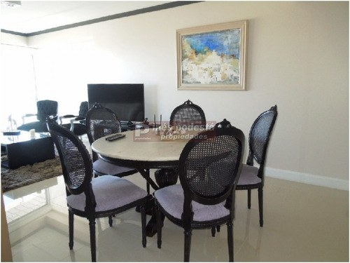 Apartamento En Venta, Mansa, Punta Del Este, 3 Dormitorios.- Ref: 7376