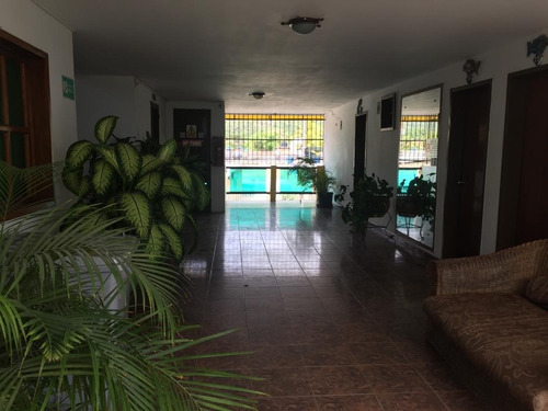 Imagen 13 de 17 de Hotel En Venta Playón Ocumare De La Costa De Oportunidad 04126903606