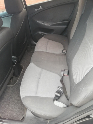 Hyundai I25 2012