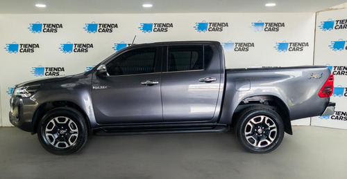 Toyota Hilux 2.8 SRX 4X4