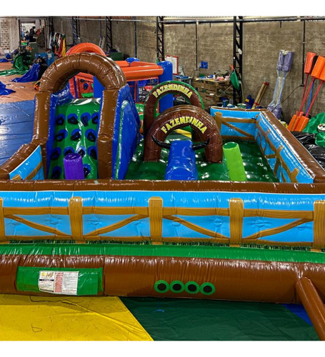 Multi Park Cowboy Inflável C/ Motor 5m X 4,9m X 1,6m