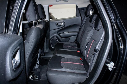 Imagem 8 de 11 de Fiat Toro 2.4 16v Multiair Freedom
