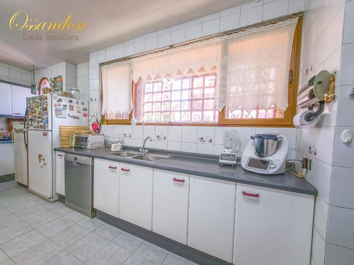 Imagen 18 de 30 de Excelente Casa Ubicada En Zona De Quinchamalí. Las Condes.