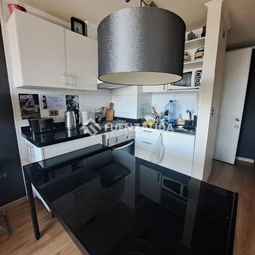 Departamento En Venta De 2 Dorm. En Metro Ecuador