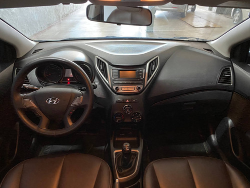 Imagem 10 de 13 de Hyundai Hb20 1.6 Comfort Plus 16v Flex 4p Manual