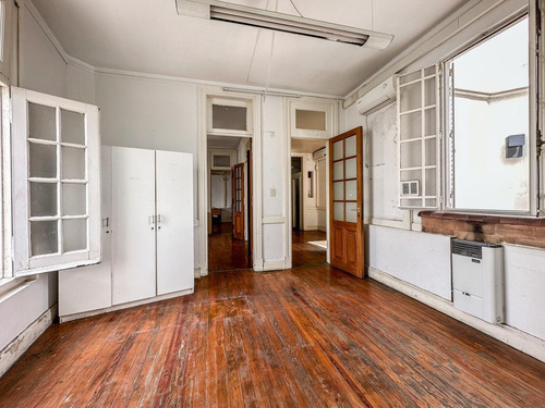 Imagen 22 de 24 de Departamento 4 Ambientes. Apto Comercial. Frente A Plaza. Piso Alto.
