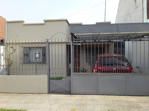 Casa  En Venta Ubicado En Quilmes Oeste, Quilmes, G.b.a. Zona Sur