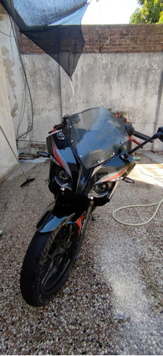 Imagen 3 de 17 de Bajaj Rouser Rs 200
