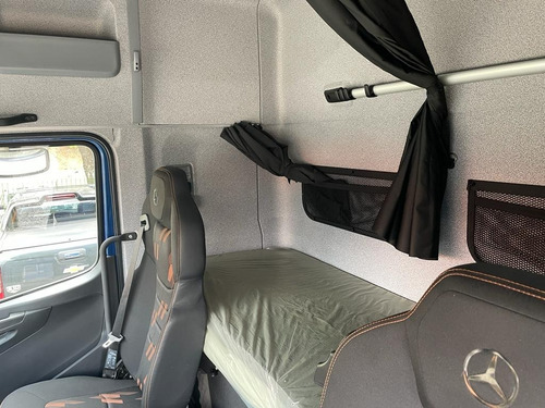 Imagem 7 de 15 de Mercedes Benz Mb 2426 Ano 2022 Baú Carga Seca