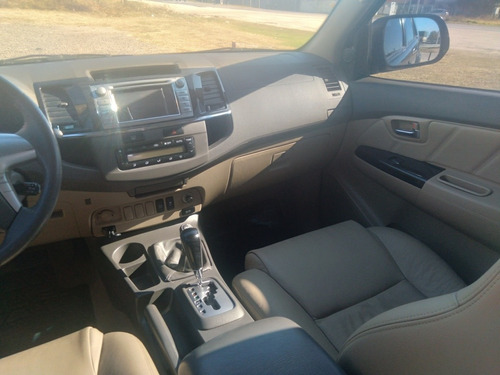 Imagen 12 de 14 de Toyota Sw4 2012 3.0 Srv Cuero I 171cv 4x4 5at