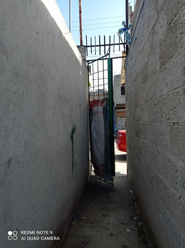 Imagen 2 de 7 de Locales Con Terreno