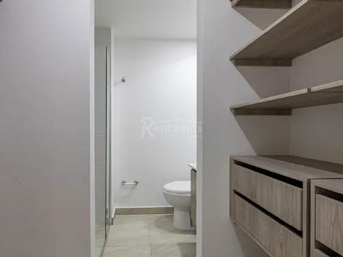 Apartamento En Venta En Loma Linda. Cod V776051