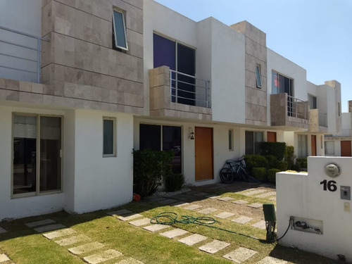 Preciosa Casa En Santa Fe Juriquilla, 3 Recamaras, Una En Pb
