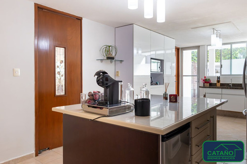 Casa En Venta, Parques De La Herradura, Parque De Barcelona