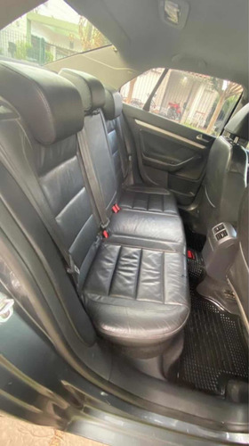 Imagen 8 de 9 de Volkswagen Vento 2011 2.0 Sportline Tsi 200cv Dsg