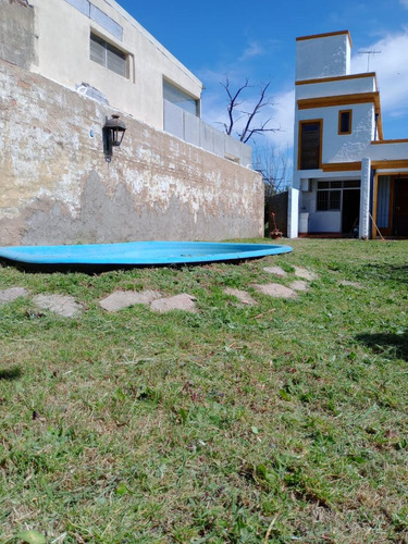 Casa En Venta . 4 Dormitorios 4 Baños - 500mts2 - Bolívar