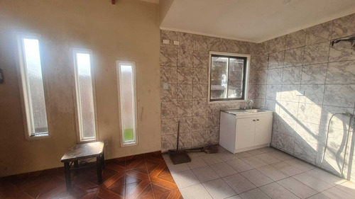 Sitio C/casa Calle Neptuno 1dorm/1baño (85730)