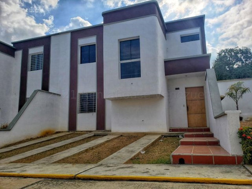 Imagen 24 de 30 de Casas En Venta Av Intercomunal Cabudare 21-11981 /m