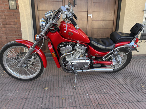 Suzuki Intruder 800